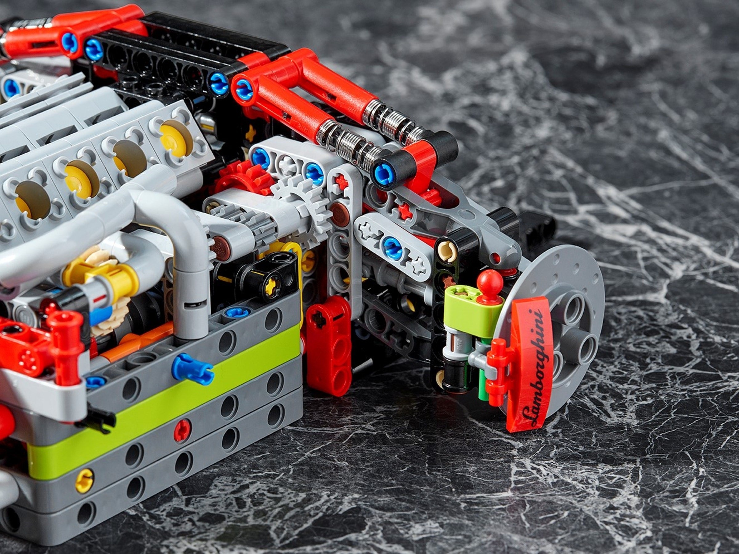 LEGO Technic 42115 Lamborghini Sián FKP 37